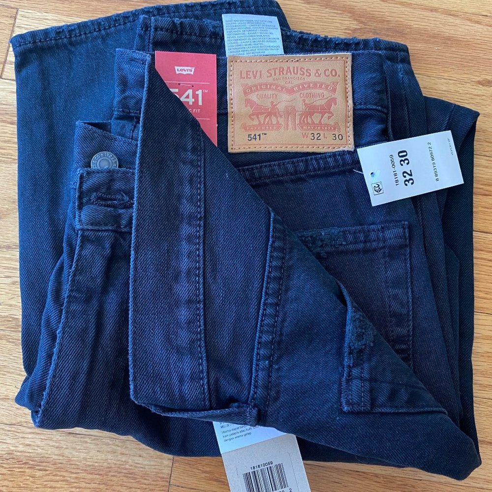 NWT Levi's 541 Athletic Straight Black 32x30